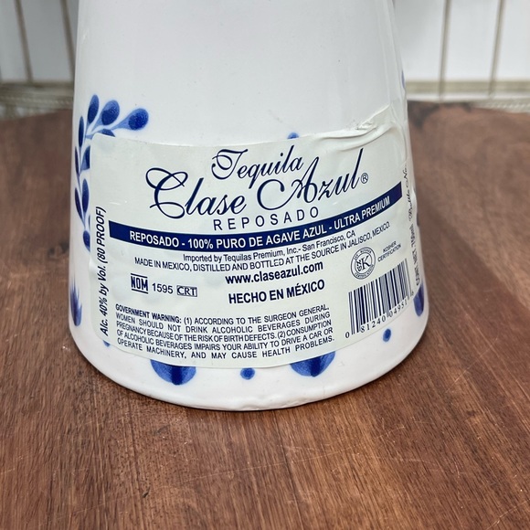 Clase Azul reposado tequila-Empty ceramic bottle. - Picture 5 of 10